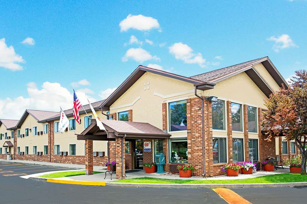 Отель Super 8 By Wyndham Longmont/Twin Peaks Экстерьер фото